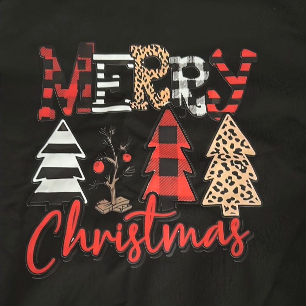 NWT Festive Black Merry Christmas LONG SLEEVE T-Shirt, Ribbed collar and waist